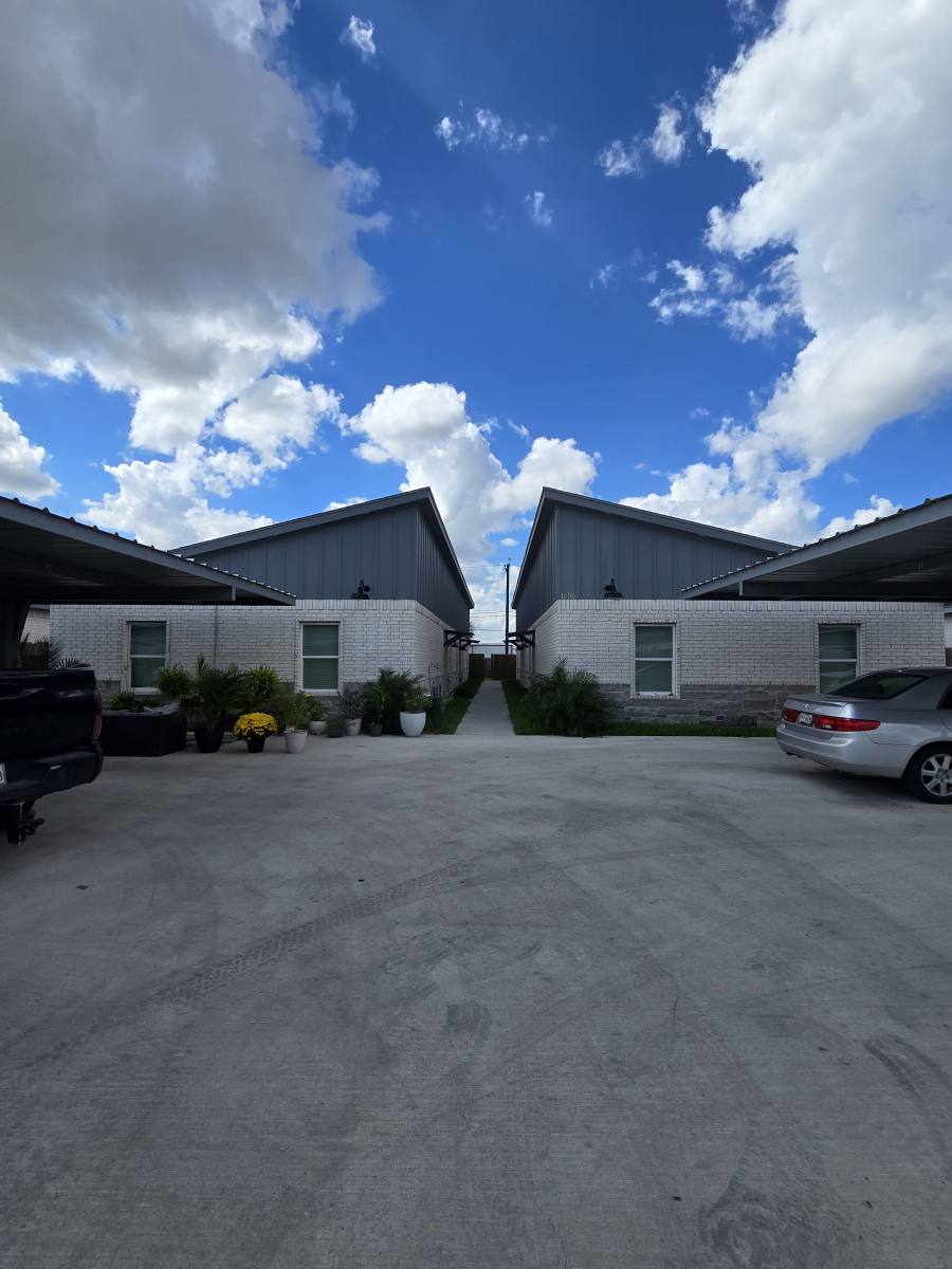 Apartment for rent at 1606 Playa Dr #2, Weslaco, TX 78596