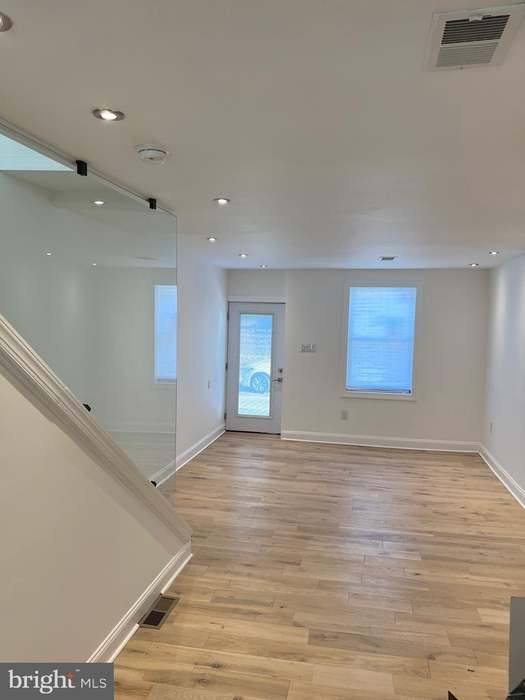 House for rent at 406 Sloan St, Philadelphia, PA 19104