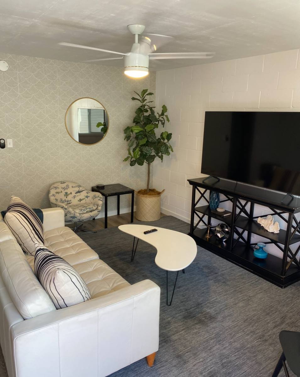 Apartment for rent at 2019 Citron St #2, Honolulu, HI 96826