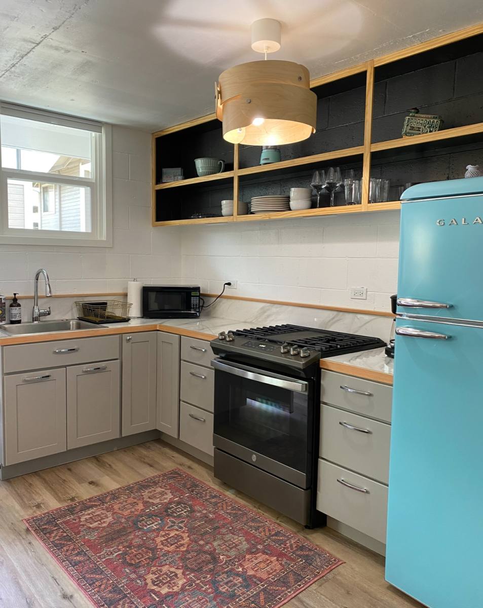 Apartment for rent at 2019 Citron St #2, Honolulu, HI 96826