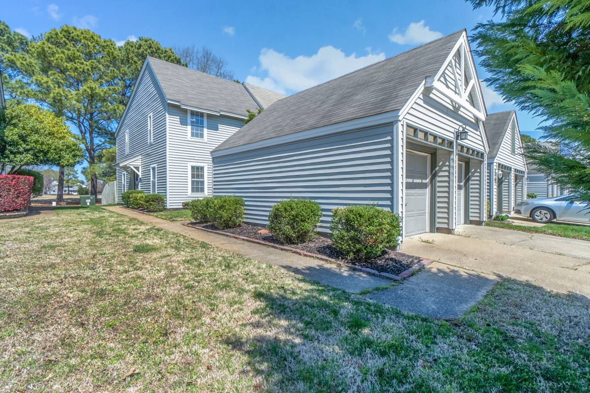 Townhouse for rent at 5092 Glenwood Way, Virginia Beach, VA 23456