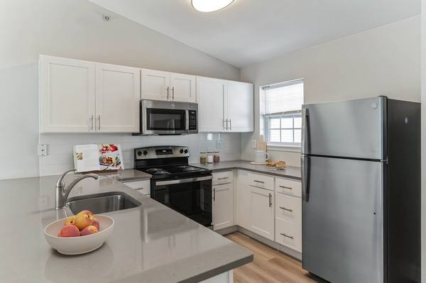 Townhouse for rent at Eagle Rock & Townhomes at Rensselaer, 6601 Oak Hill Circle, Rensselaer, NY 12144