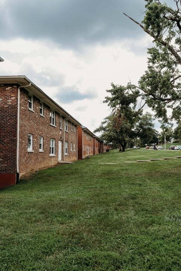 Apartment for rent at 1901, 1909 Cambridge Dr, Lexington, KY 40504
