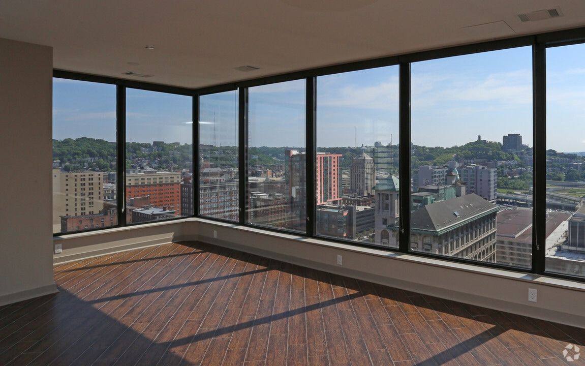 Apartment for rent at At580, 580 Walnut St, Cincinnati, OH 45202