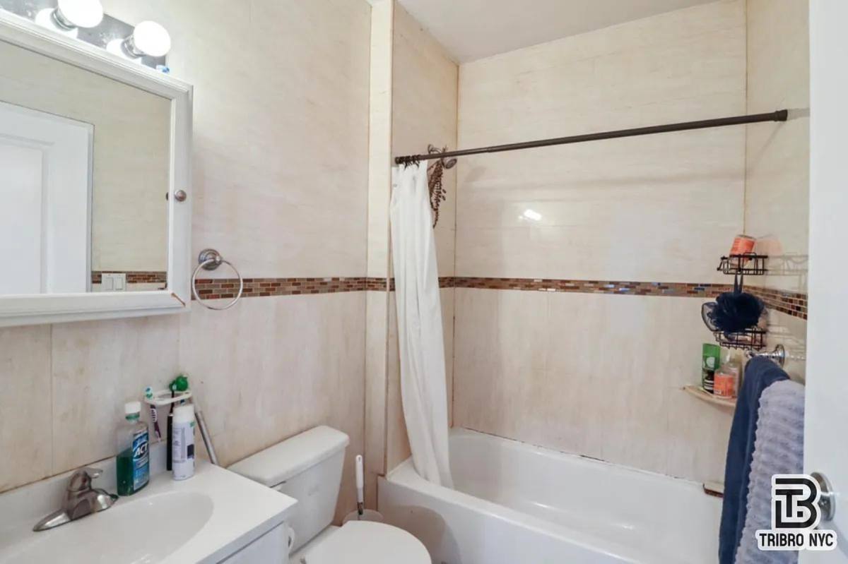 Apartment for rent at 1296 Myrtle Ave #3D, Brooklyn, NY 11221