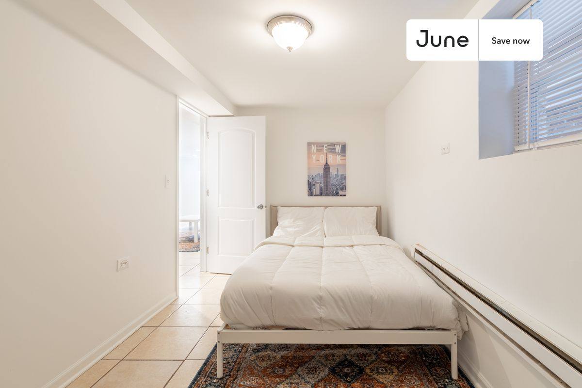 Apartment for rent at 1841 N Mozart St #1, Chicago, IL 60647