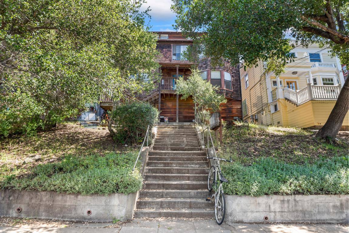 Apartment for rent at 1315 Spruce St #1, Berkeley, CA 94709