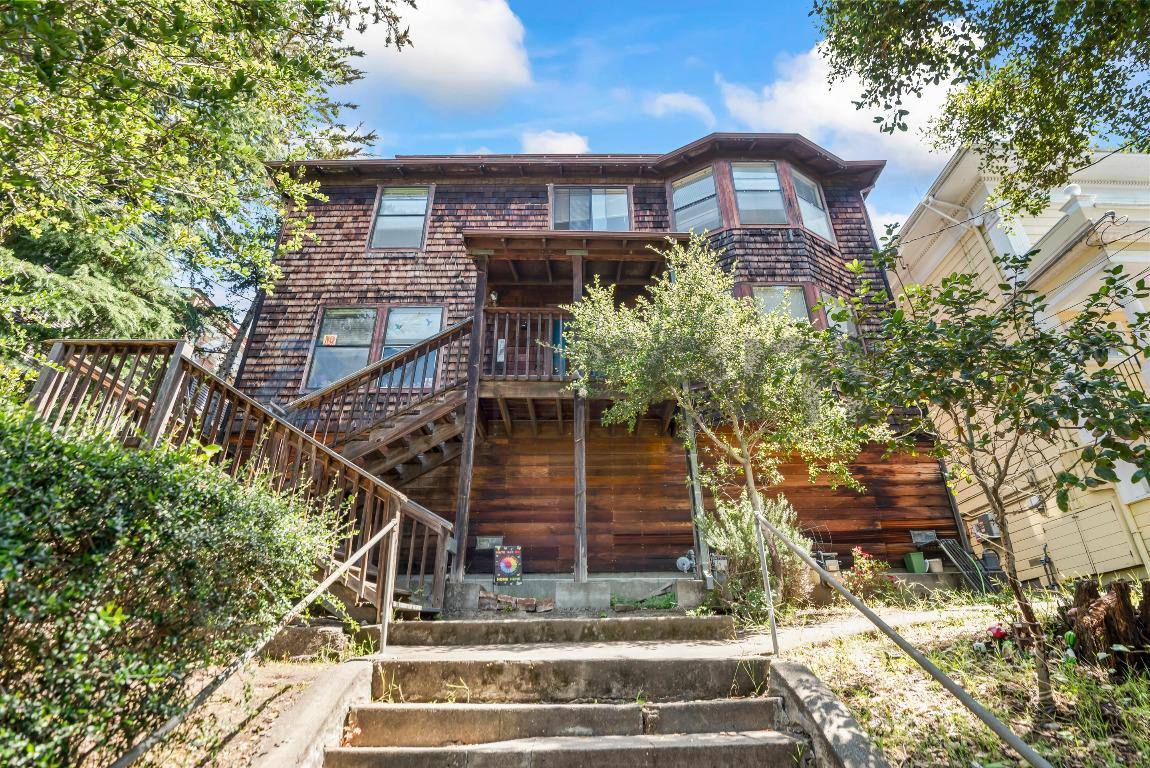Apartment for rent at 1315 Spruce St #1, Berkeley, CA 94709