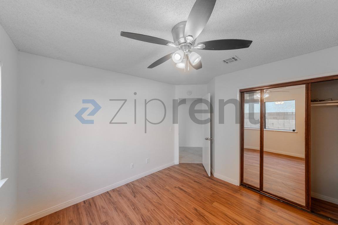 House for rent at 5327 Meredith Ave, Palmdale, CA 93552