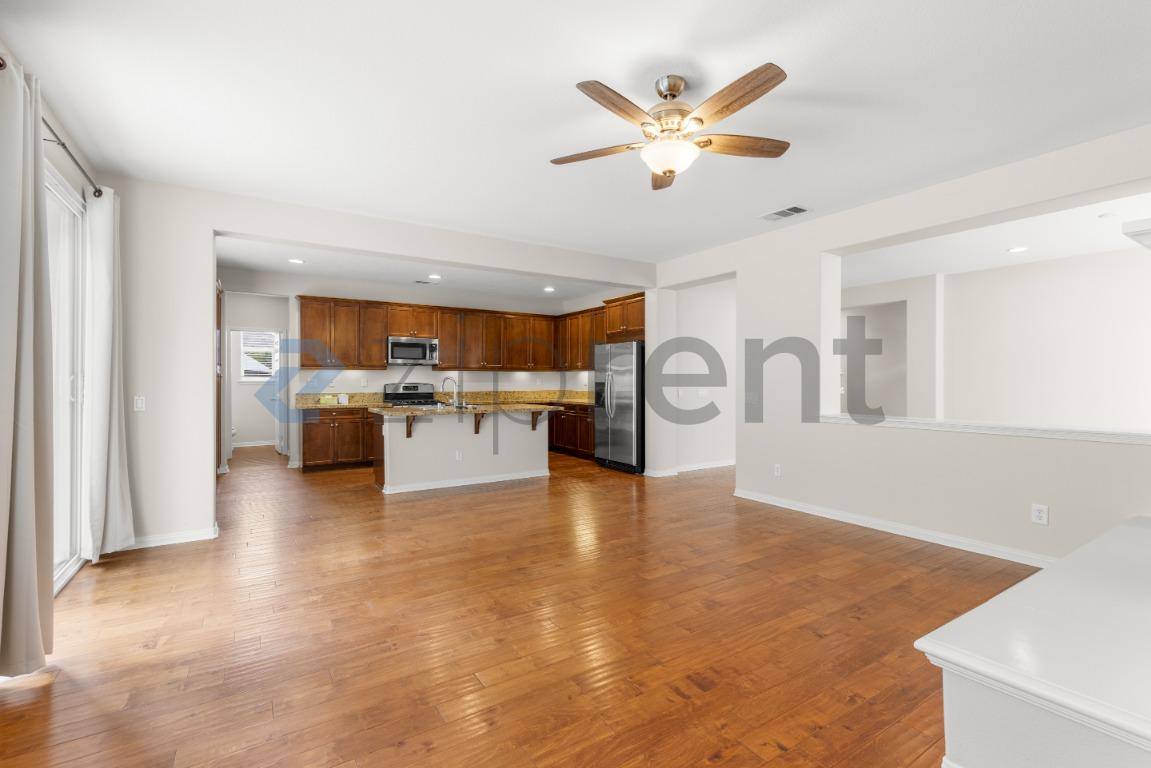 House for rent at 10798 Rosemary Way, Corona, CA 92883
