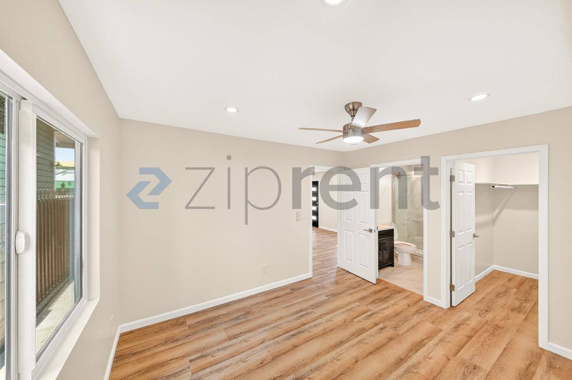 House for rent at 4013 S Harvard Blvd, Los Angeles, CA 90062