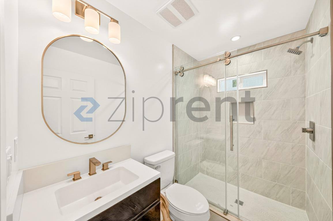 House for rent at 4013 S Harvard Blvd, Los Angeles, CA 90062