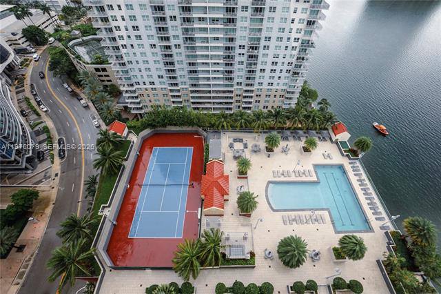 Apartment for rent at 1155 Brickell Bay Dr #2204, Miami, FL 33131