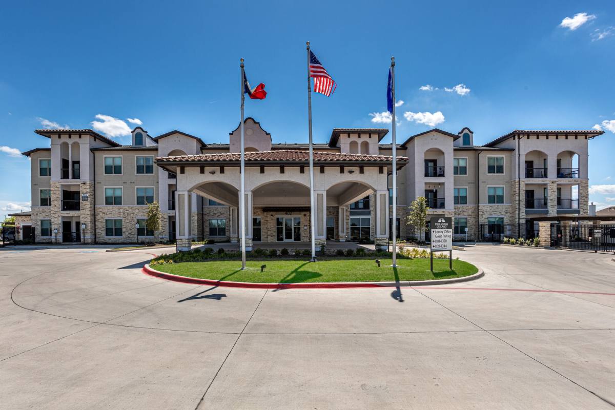 Apartment for rent at Palladium Garland Senior Living, 402 Belt Line Rd, Garland, TX 75040