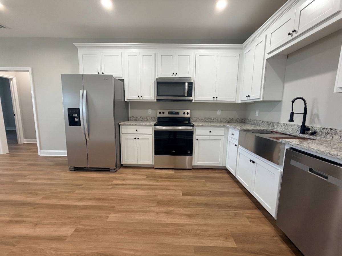 Apartment for rent at 515 Birch St, Adel, GA 31620