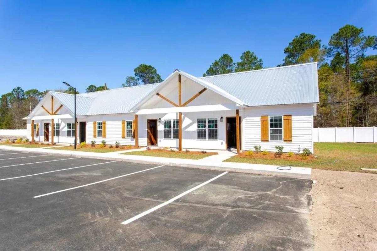Apartment for rent at 515 Birch St, Adel, GA 31620
