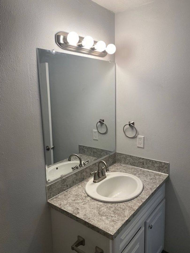 Apartment for rent at 1893 Garden Ave, Eugene, OR 97403