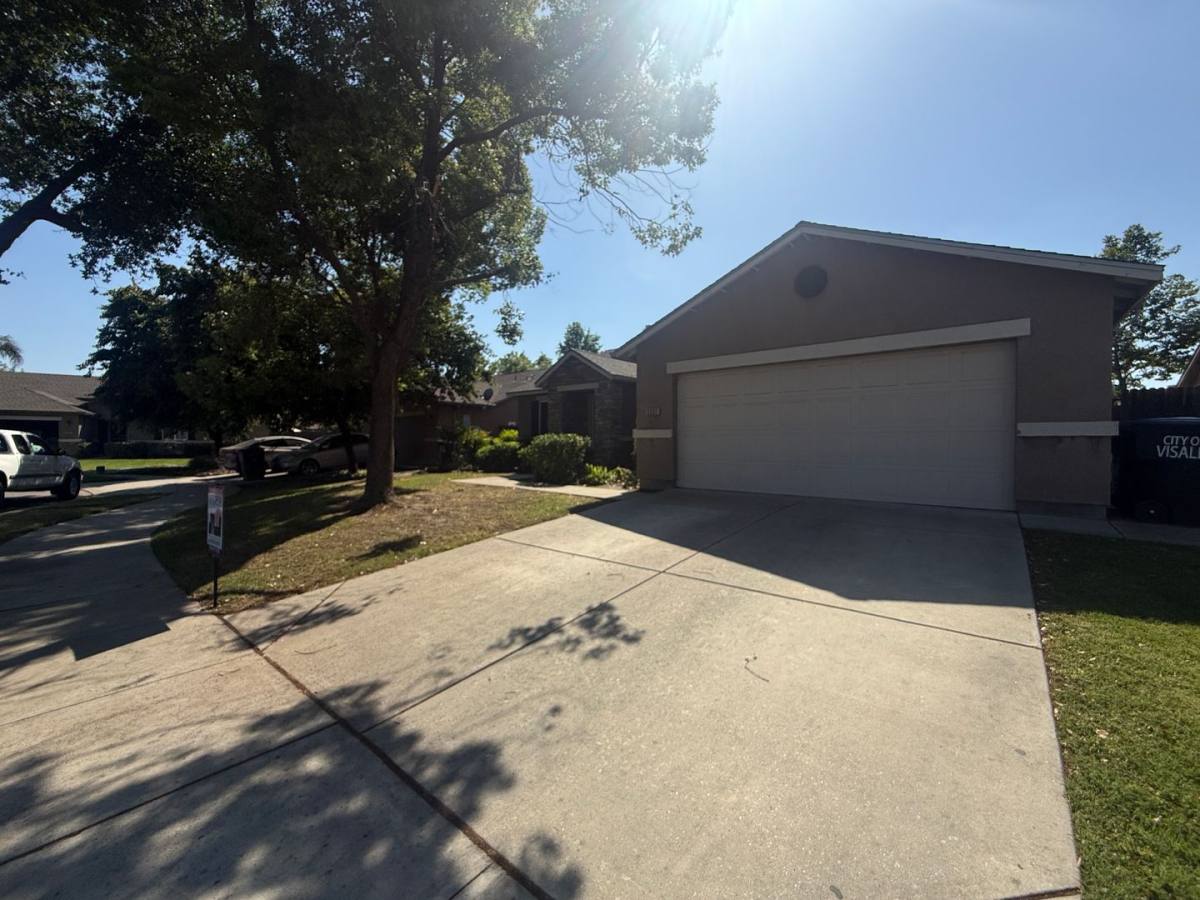 House for rent at 3331 N Linda Vista St, Visalia, CA 93291