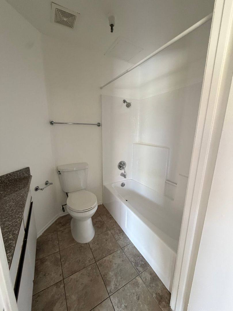 Apartment for rent at 1229 N Sycamore Ave, Los Angeles, CA 90038