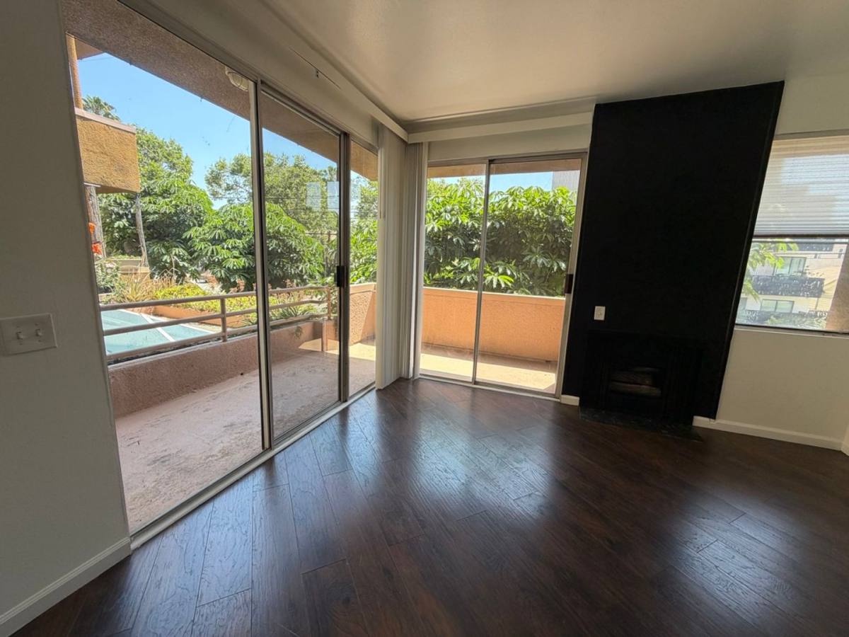 Apartment for rent at 1229 N Sycamore Ave, Los Angeles, CA 90038