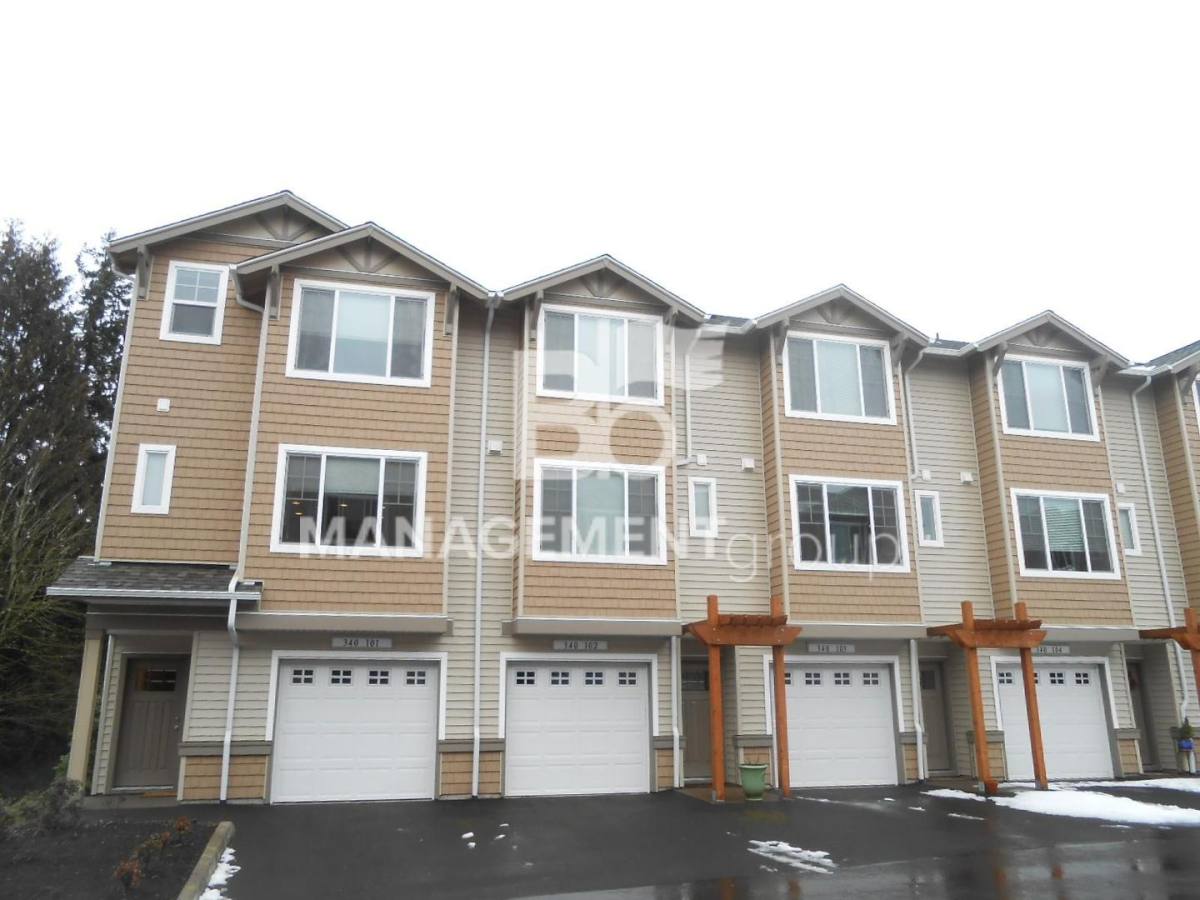 Townhouse for rent at 340 NW 116th Ave, Portland, OR 97229