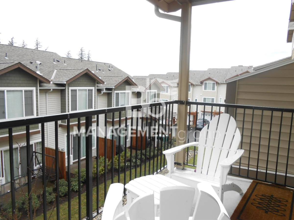 Townhouse for rent at 340 NW 116th Ave, Portland, OR 97229