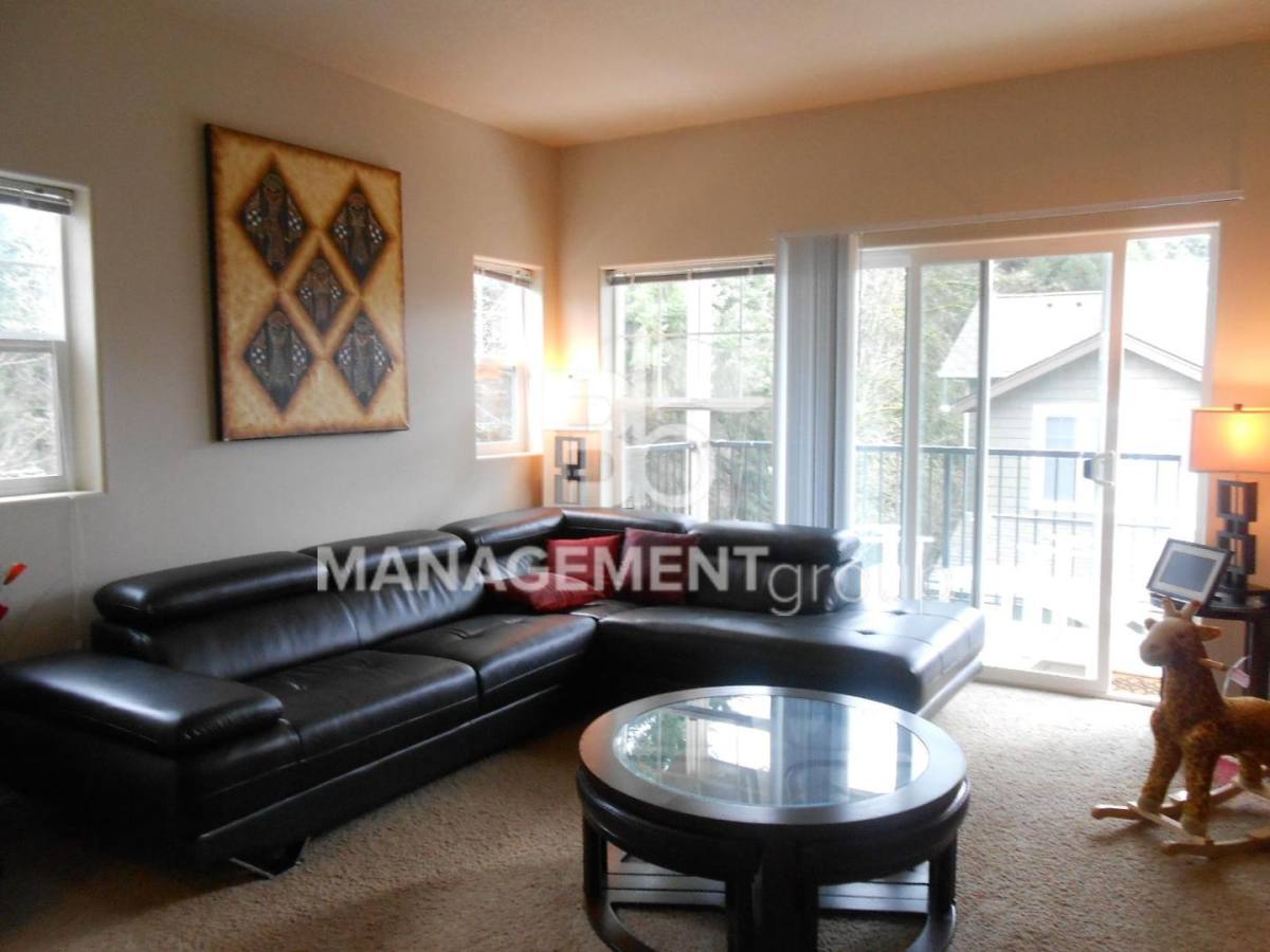Townhouse for rent at 340 NW 116th Ave, Portland, OR 97229