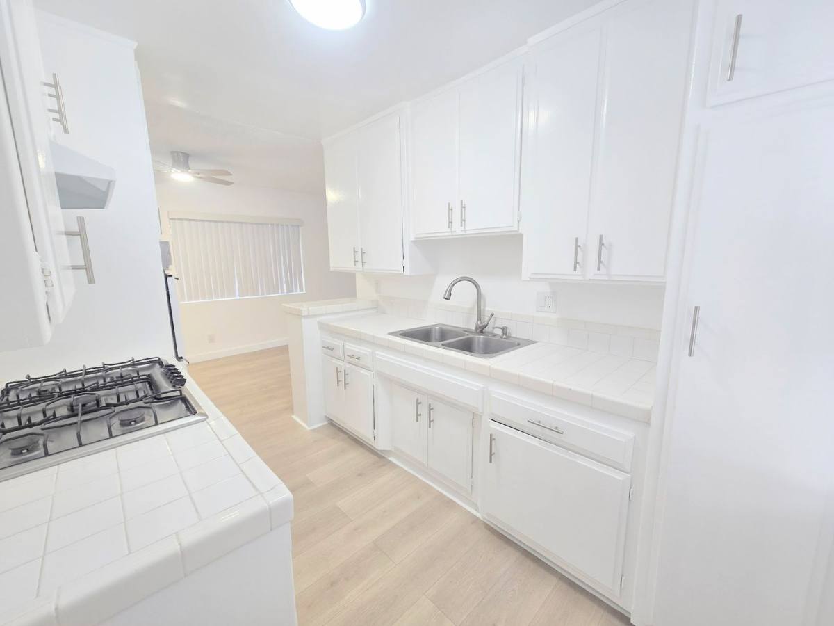 Apartment for rent at 8750 Topanga Canyon Blvd, Canoga Park, CA 91304