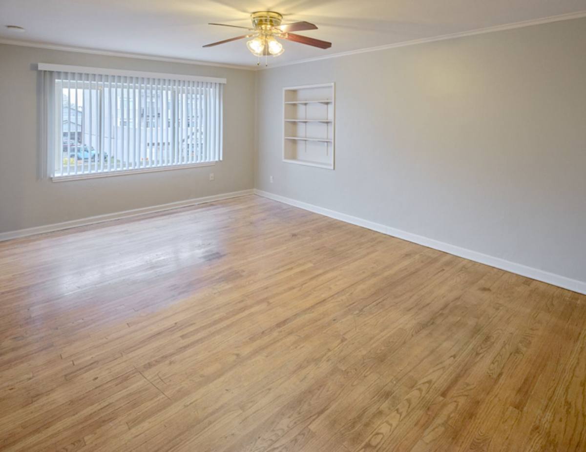 Apartment for rent at 1520 25th St, Everett, WA 98201