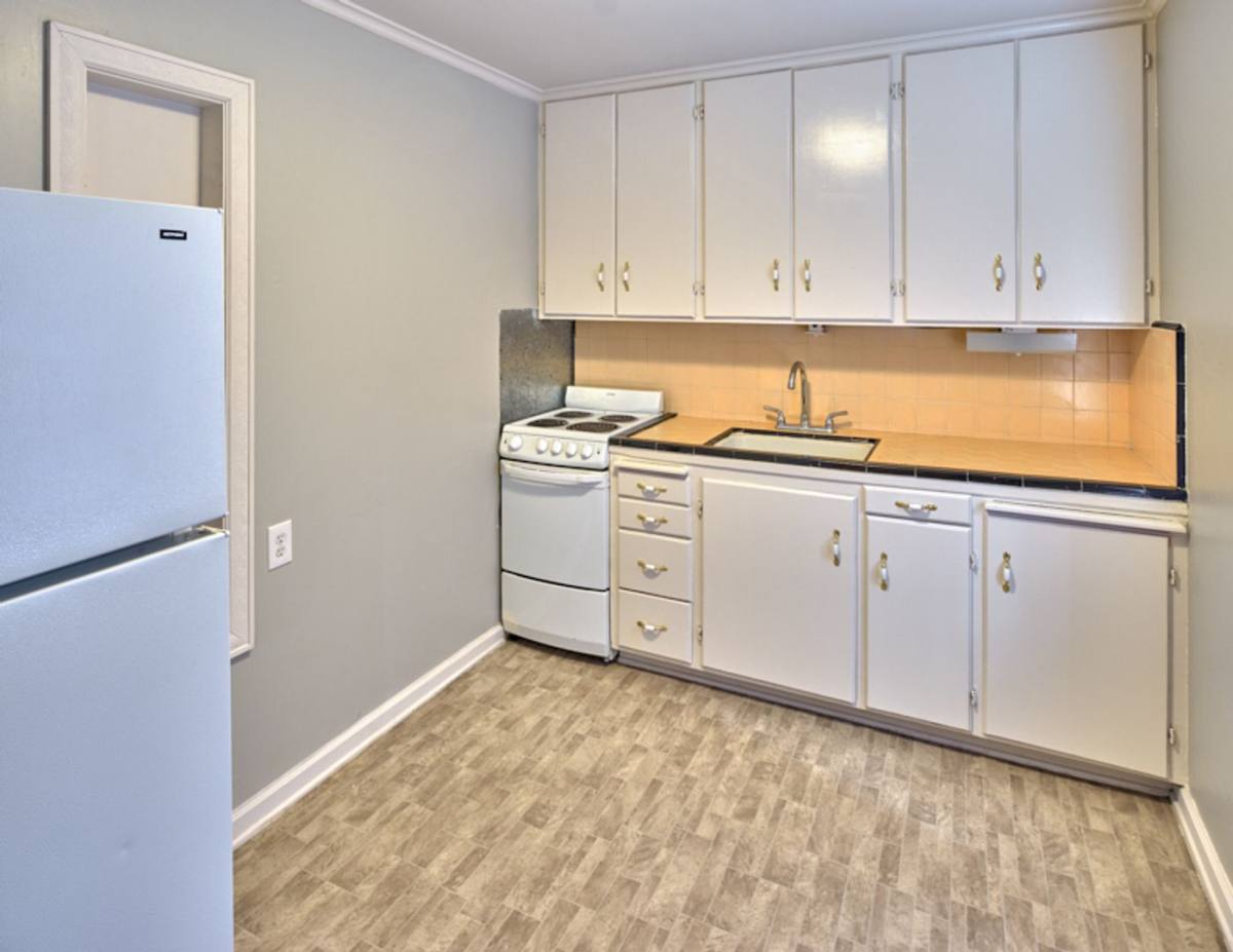 Apartment for rent at 1520 25th St, Everett, WA 98201