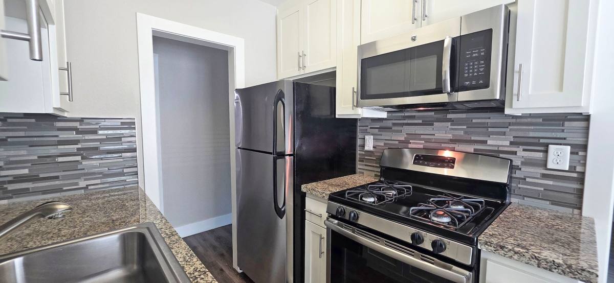 Apartment for rent at 1626 27th St, Sacramento, CA 95816