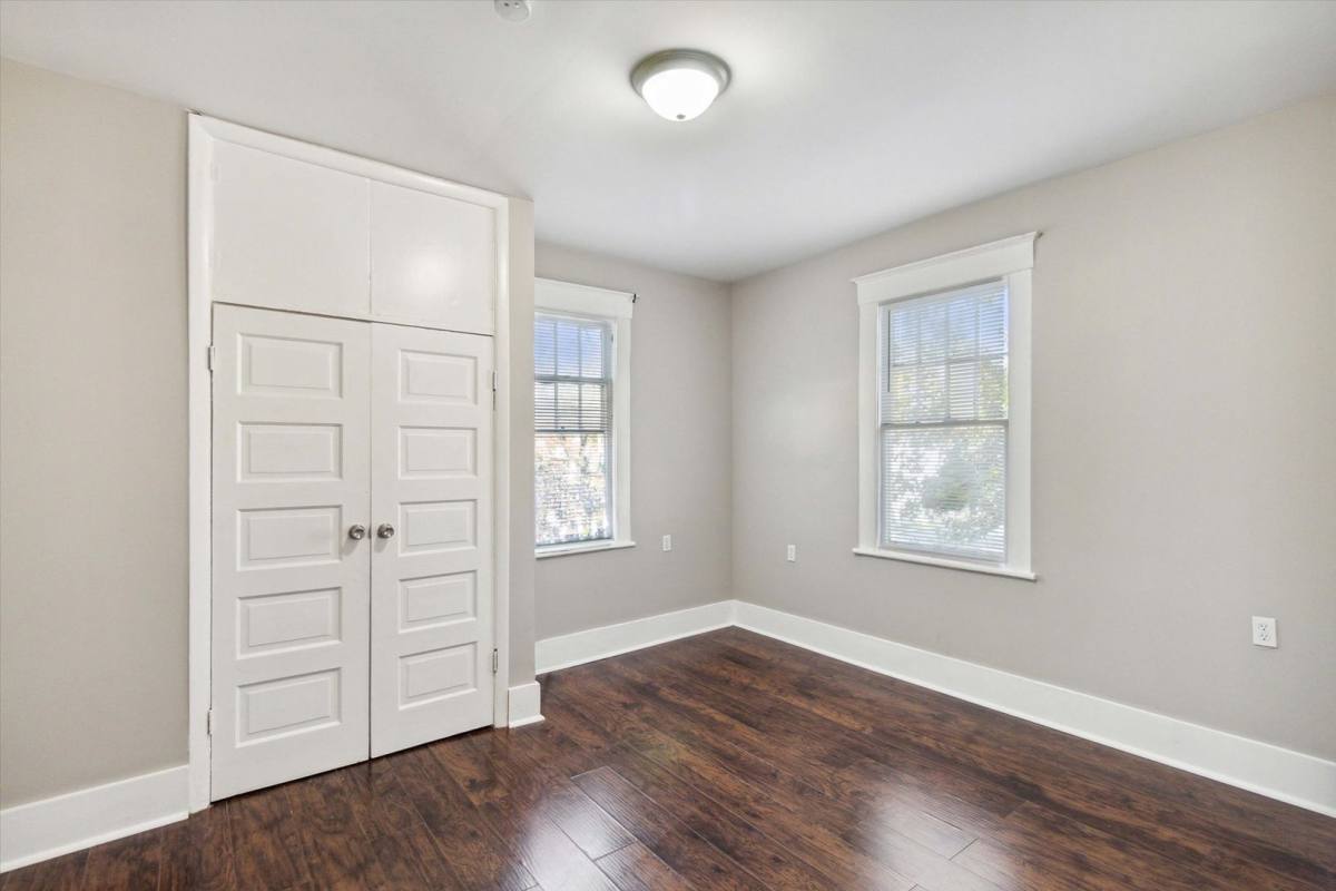 Apartment for rent at 1301 E 32nd St, Savannah, GA 31404