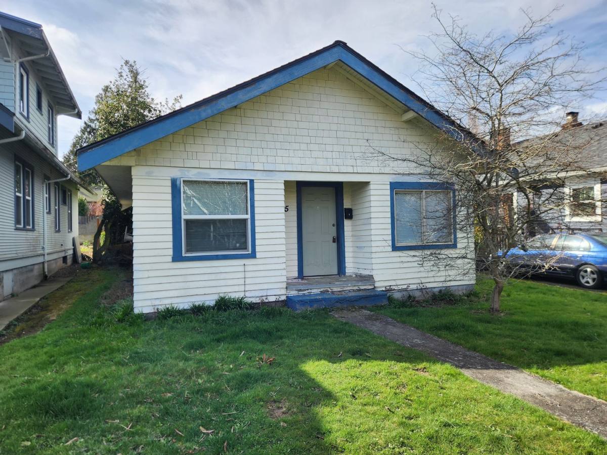 House for rent at 1155 Grant St, Bellingham, WA 98225