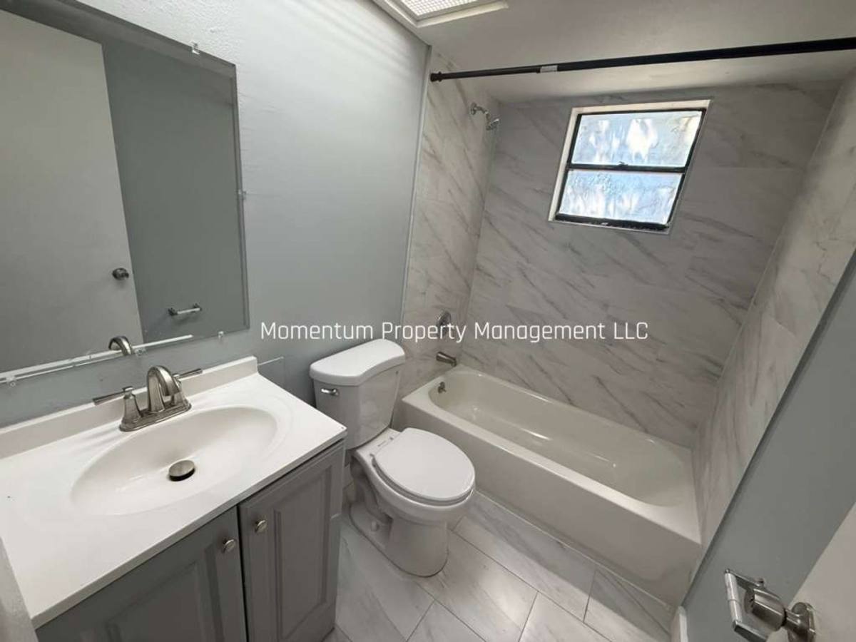 Apartment for rent at 198 N Fernwood, Clearwater, FL 33765