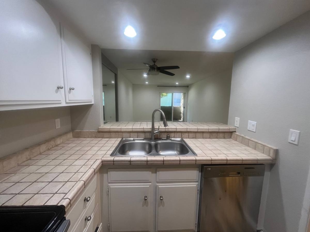Apartment for rent at 278 N Wilshire C12, Anaheim, CA 92801