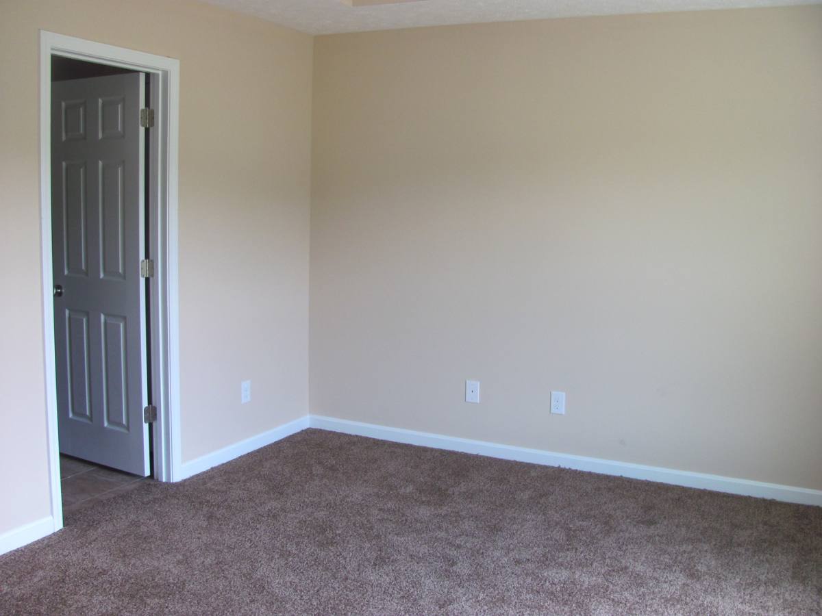 Apartment for rent at 139 Boone Trace, Radcliff, KY 40160