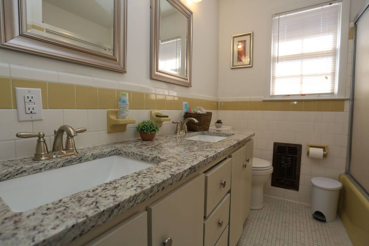 House for rent at 206 E Grady St, Statesboro, GA 30458