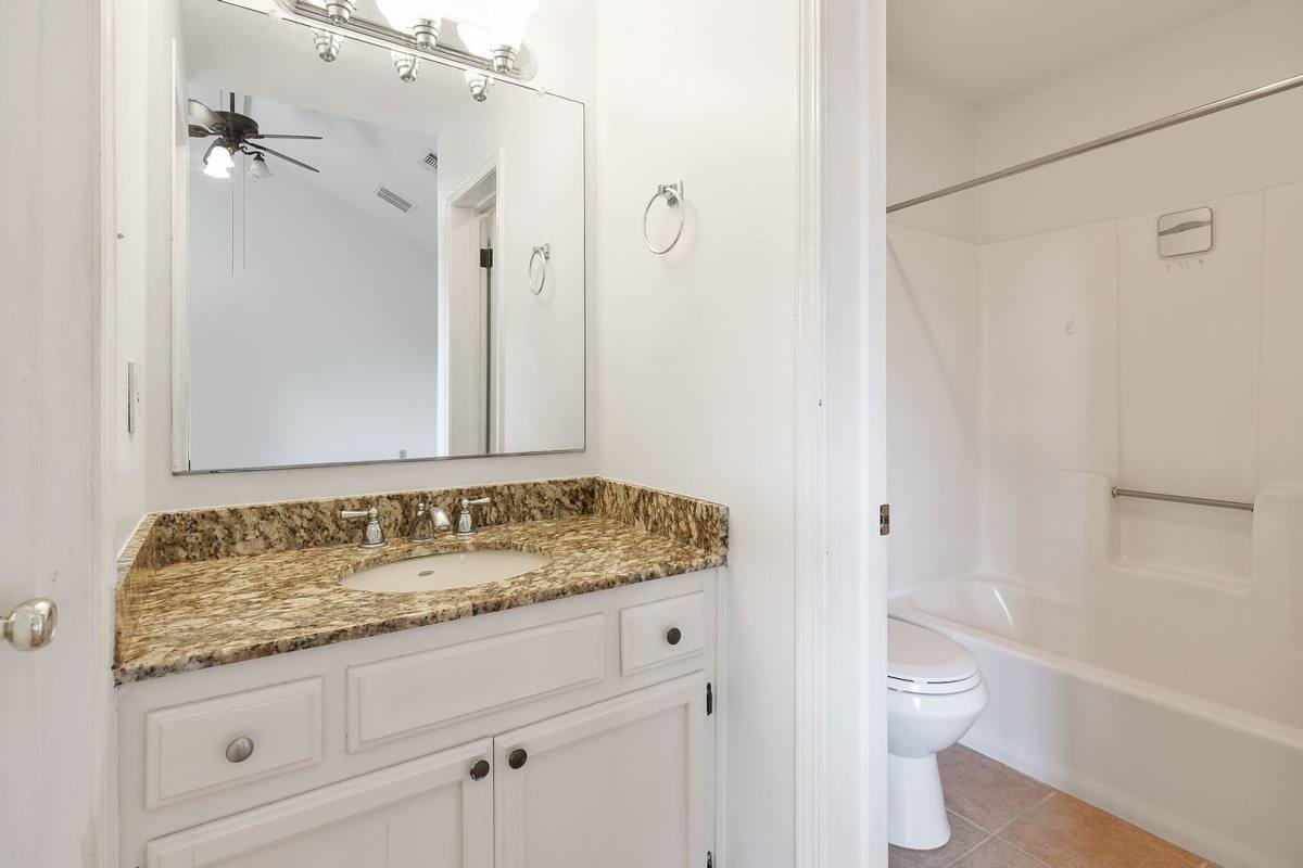 Townhouse for rent at 956 Ridgepoint Court, Baton Rouge, LA 70810