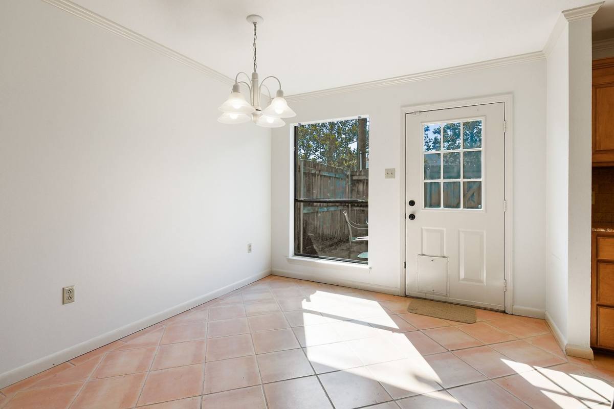 Townhouse for rent at 956 Ridgepoint Court, Baton Rouge, LA 70810