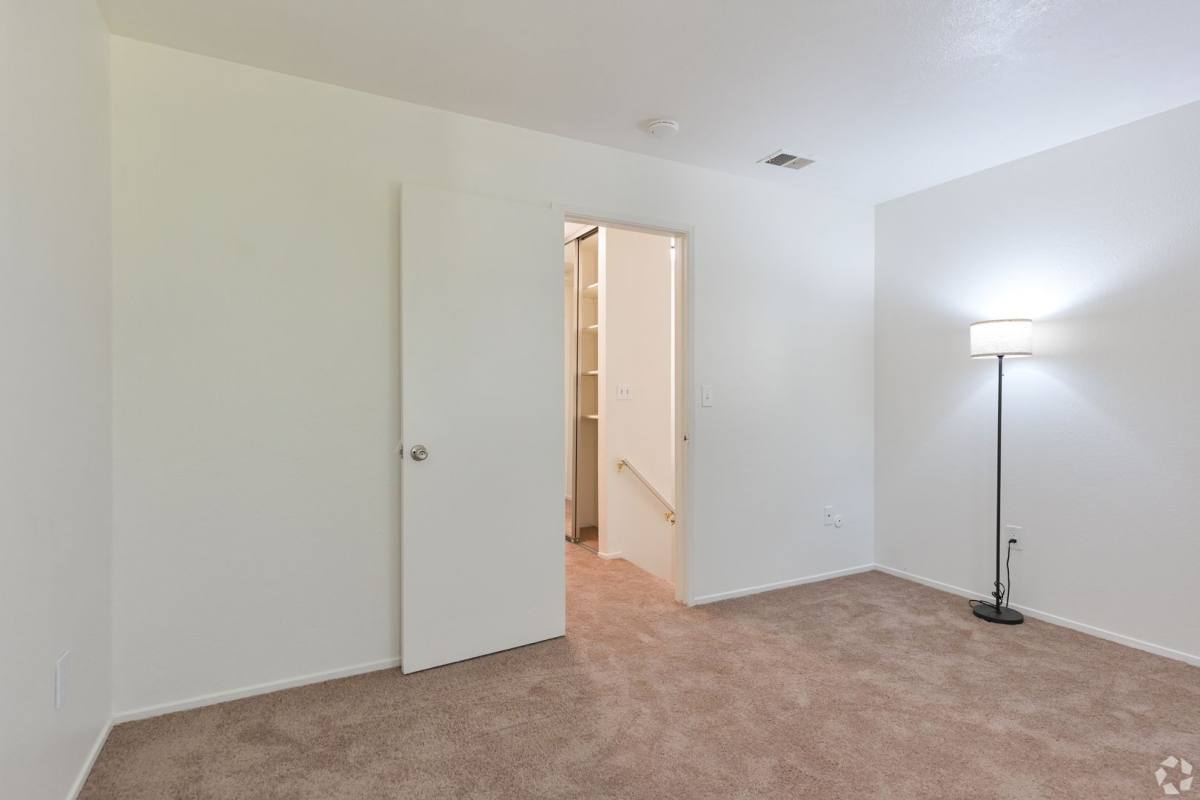 Townhouse for rent at 2300-2350 Corby Ave, Santa Rosa, CA 95407
