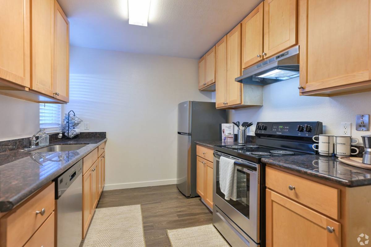 Townhouse for rent at 2300-2350 Corby Ave, Santa Rosa, CA 95407