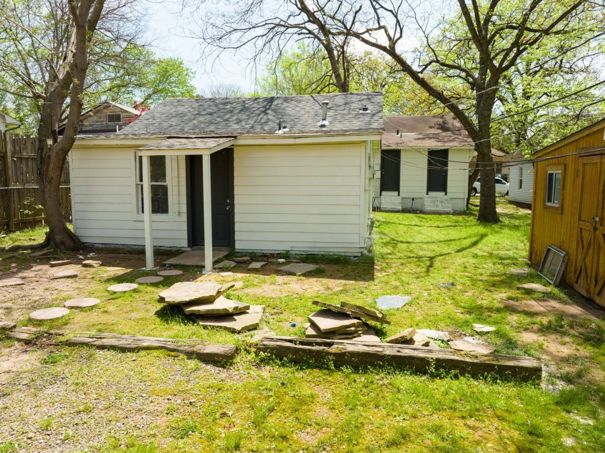 Apartment for rent at 1705 S Q St, Fort Smith, AR 72901