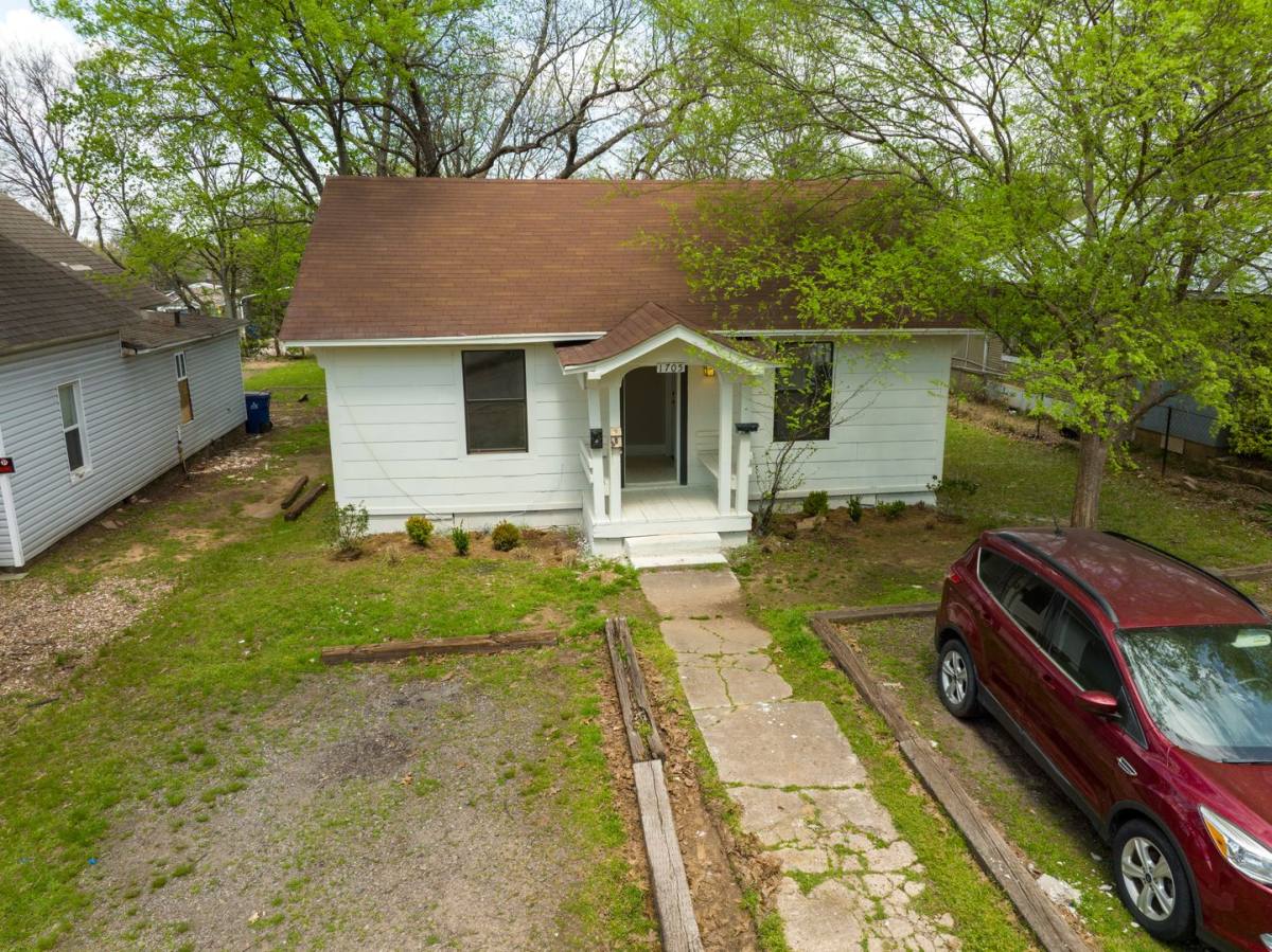 Apartment for rent at 1705 S Q St, Fort Smith, AR 72901