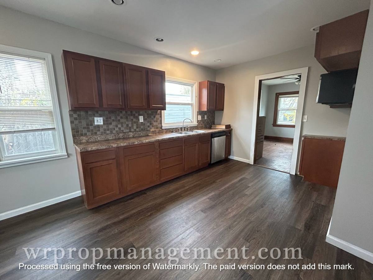 House for rent at 4223 Birchall Rd, Toledo, OH 43612