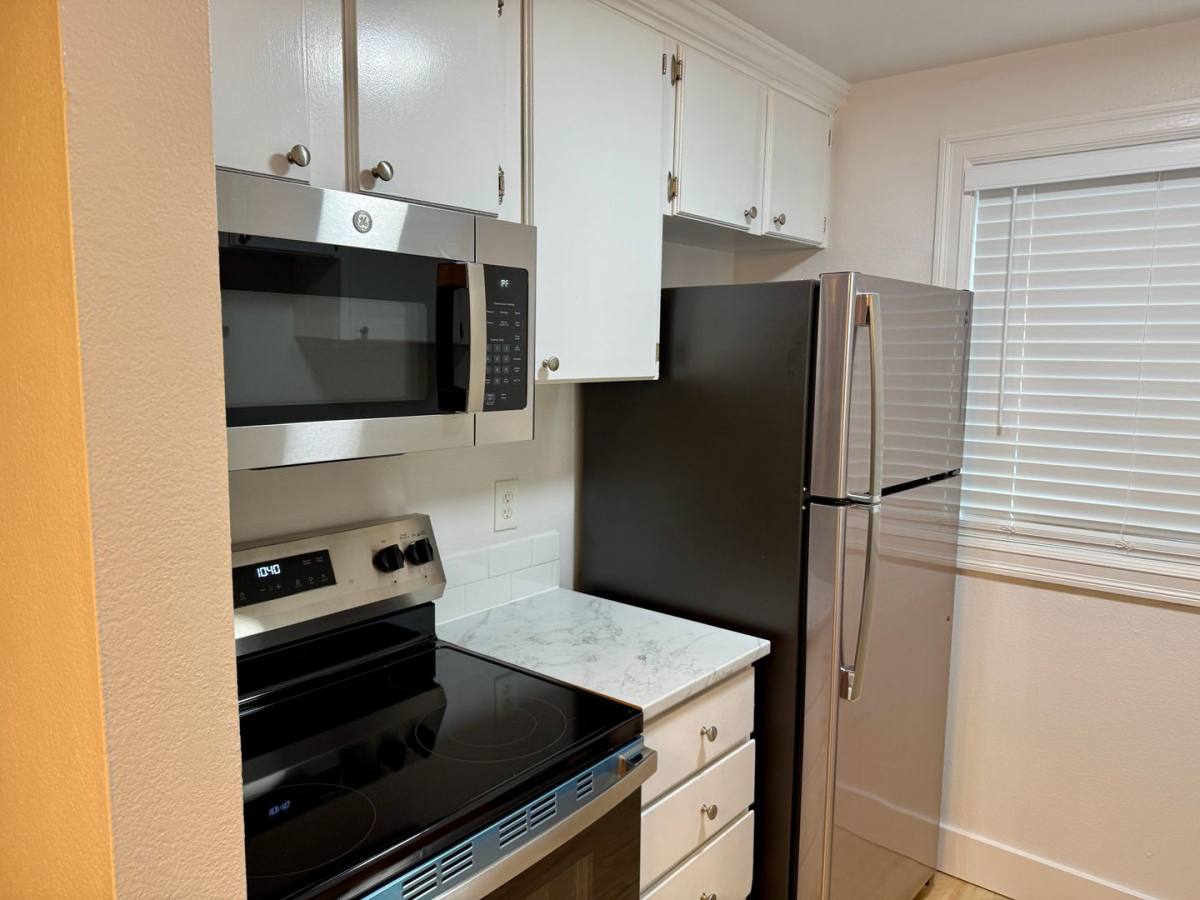 Condo for rent at 12642 NW Barnes Rd, Portland, OR 97229