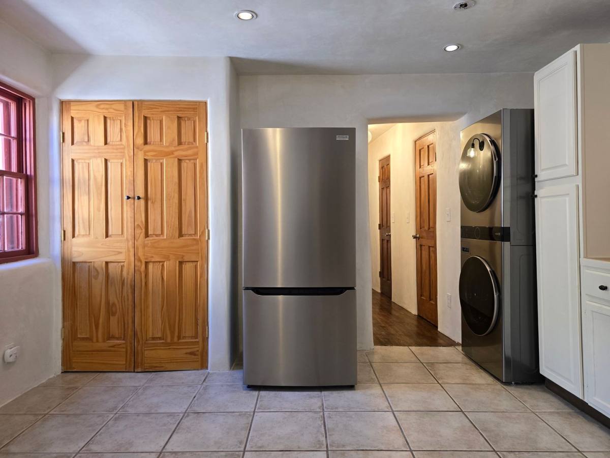 House for rent at 603 1 2 Paseo De Peralta, Santa Fe, NM 87501