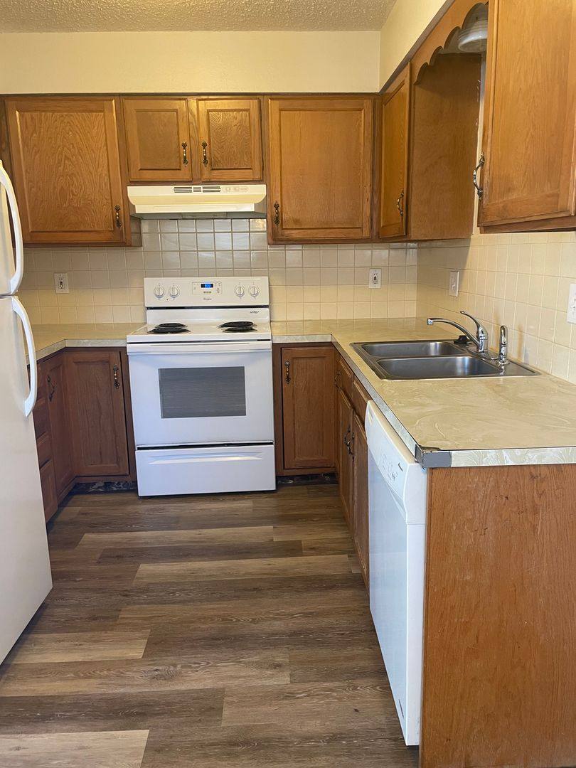 Apartment for rent at 920 Douglas Ave, Loveland, CO 80537