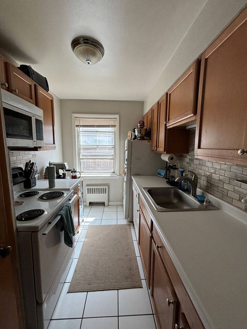 Apartment for rent at 2575 N Prospect Ave, Milwaukee, WI 53211