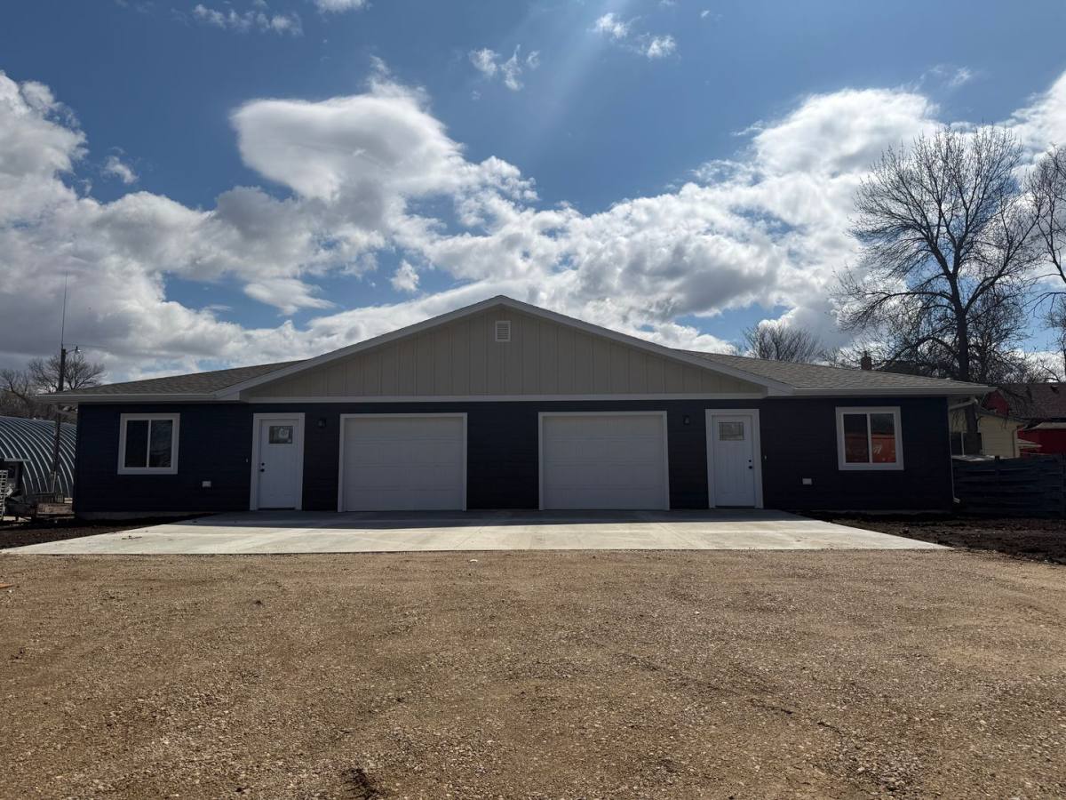 Apartment for rent at 115 118 4th St SW, Watertown, SD 57201