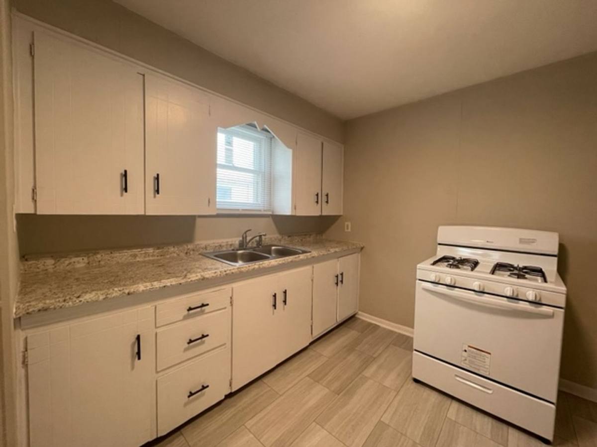 House for rent at 1021 N Sherman Ave, Springfield, MO 65802